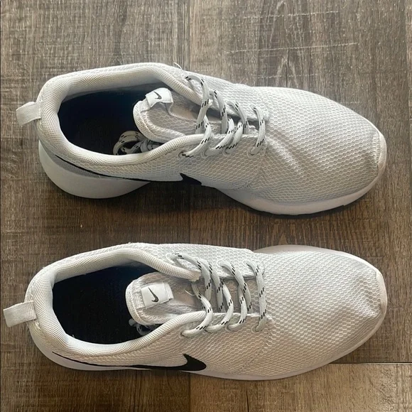 NIKE ROSHE RUN PLATINUM - Picture 2 of 7